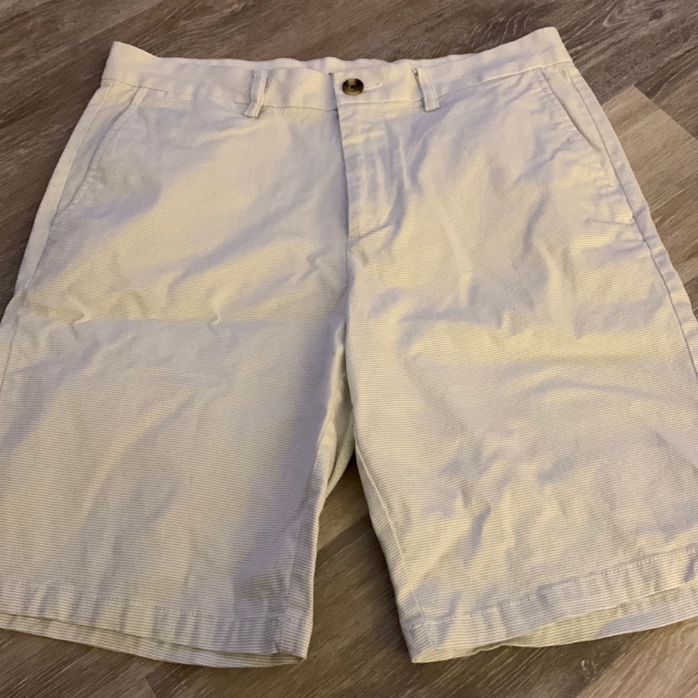 Old Navy shorts!